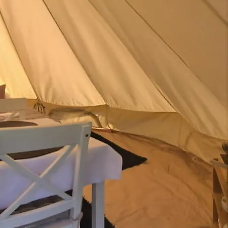 Luxe tent Sunrise Glamping Mon Wake Up To Birdsong Askeby
